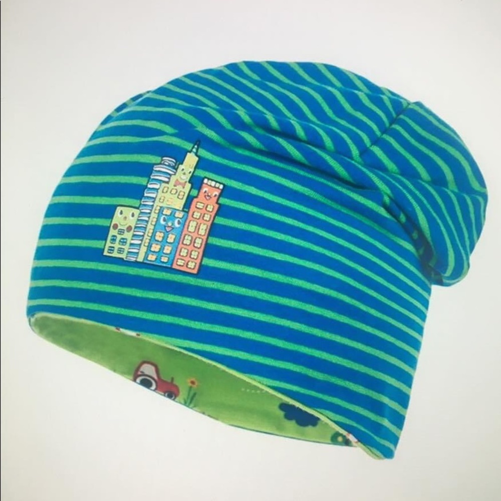 Maximo boys hats pull on! UPF 50+